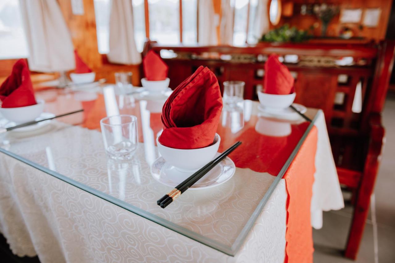 Cat Ba Bay Cruises Hotel Dong Khe Sau Екстериор снимка