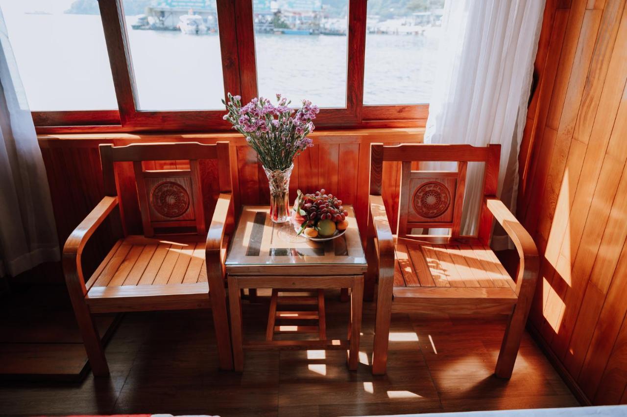 Cat Ba Bay Cruises Hotel Dong Khe Sau Екстериор снимка